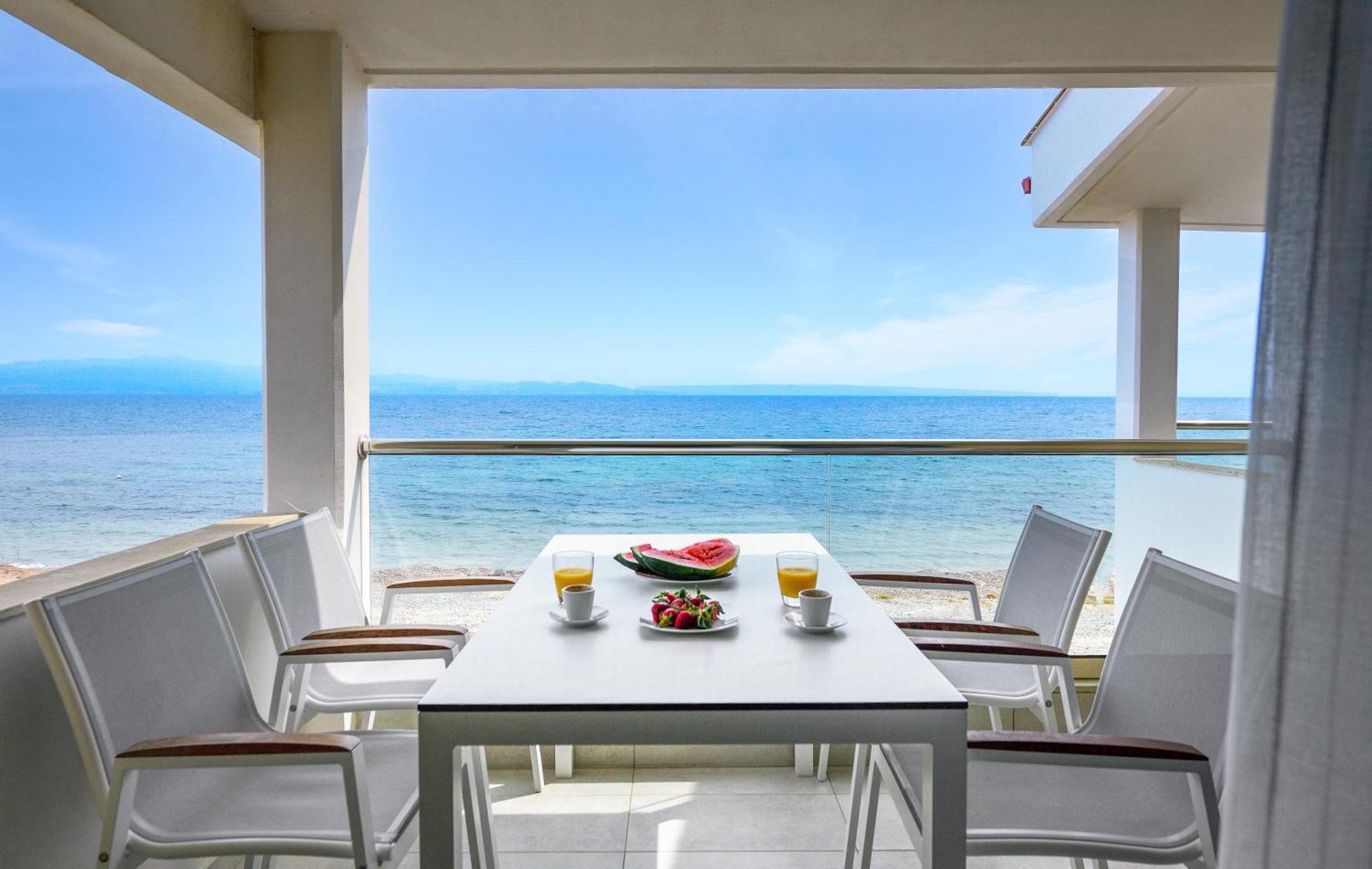 Elpiniki Luxury Apartments Nea Poteidaia Exteriér fotografie