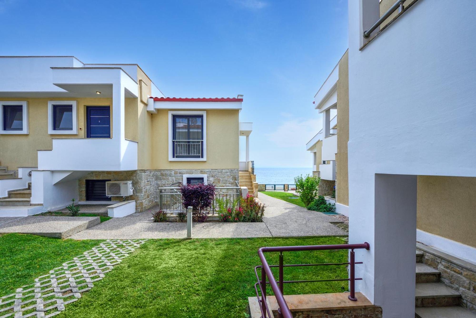 Elpiniki Luxury Apartments Nea Poteidaia Exteriér fotografie