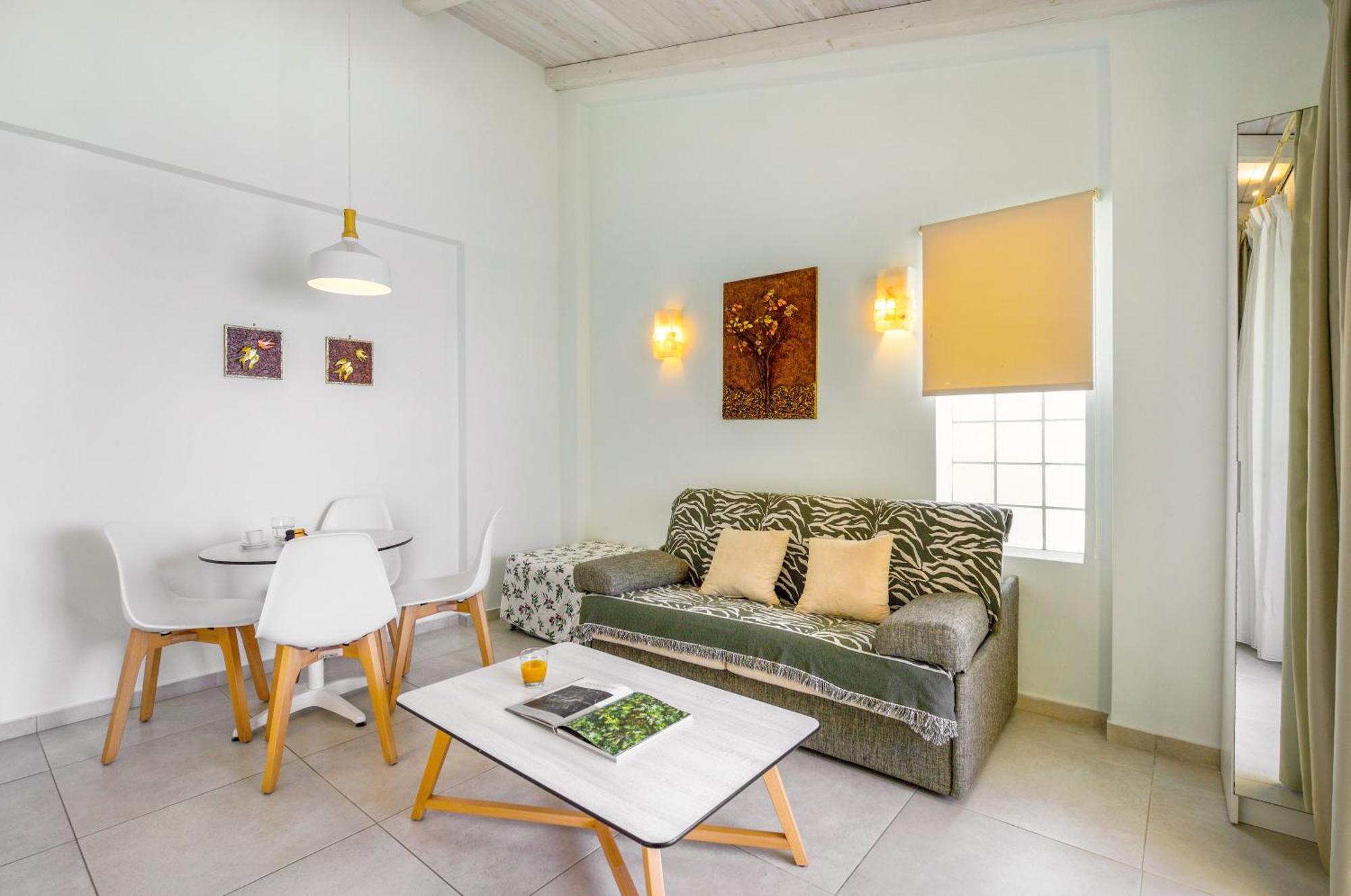Elpiniki Luxury Apartments Nea Poteidaia Exteriér fotografie