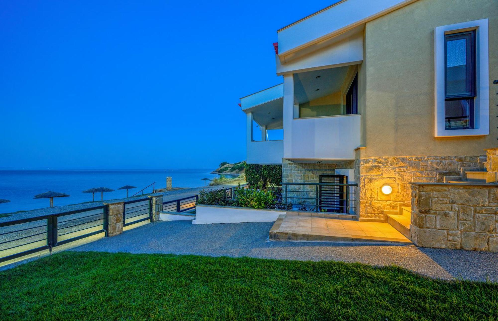 Elpiniki Luxury Apartments Nea Poteidaia Exteriér fotografie